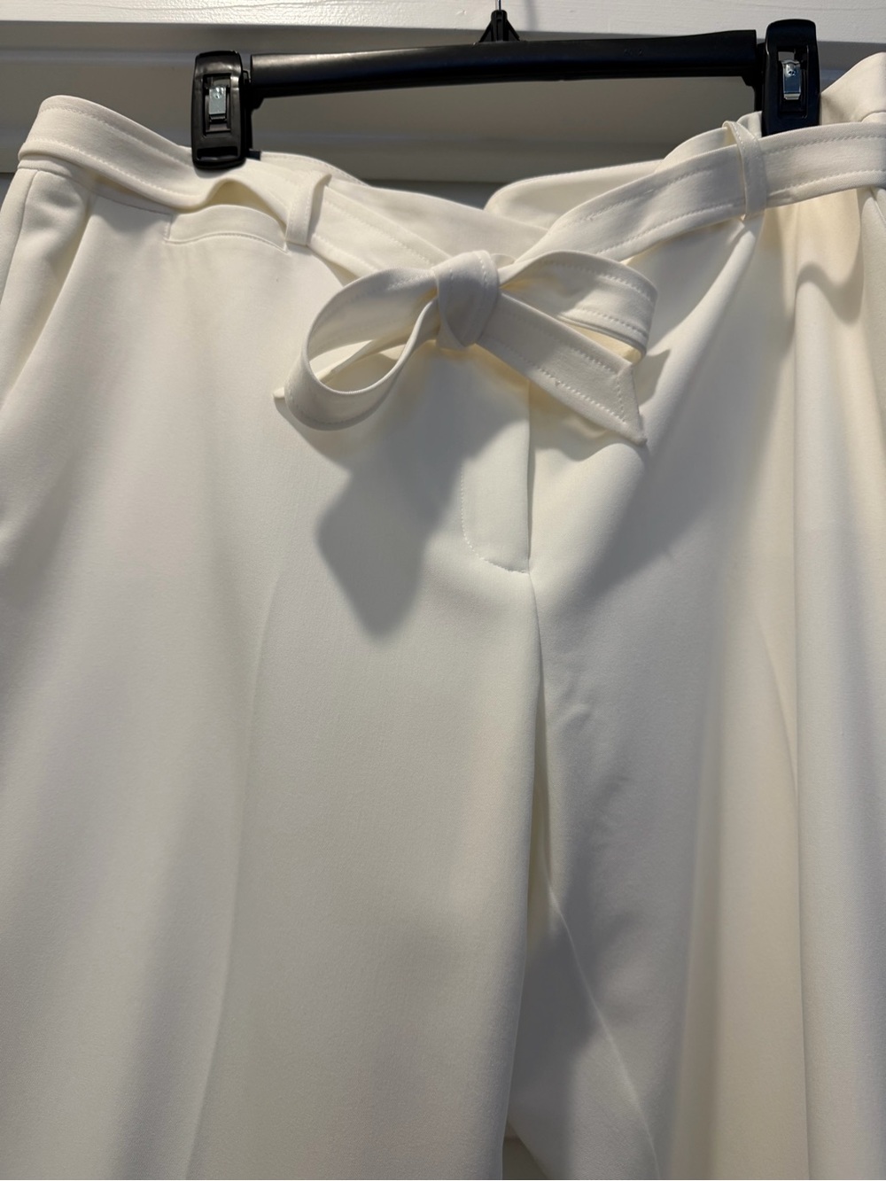 High-Waist Tie-Slim Leg Pants - Ivory